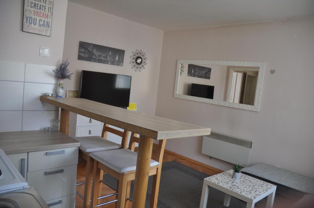 Apartman Visoko Exteriör bild
